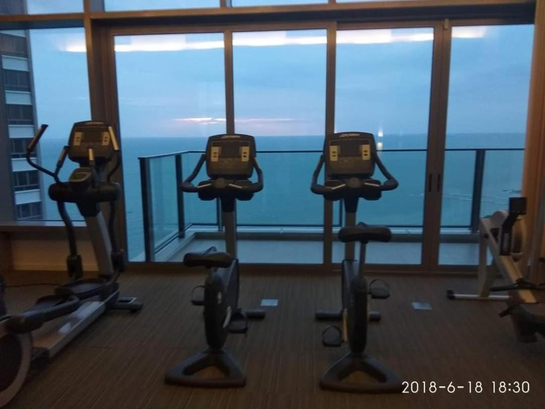 Sea View Apartment In Pattaya Ngoại thất bức ảnh