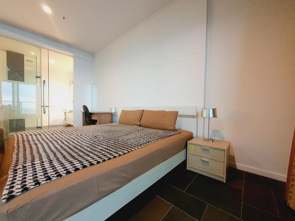 Sea View Apartment In Pattaya Ngoại thất bức ảnh