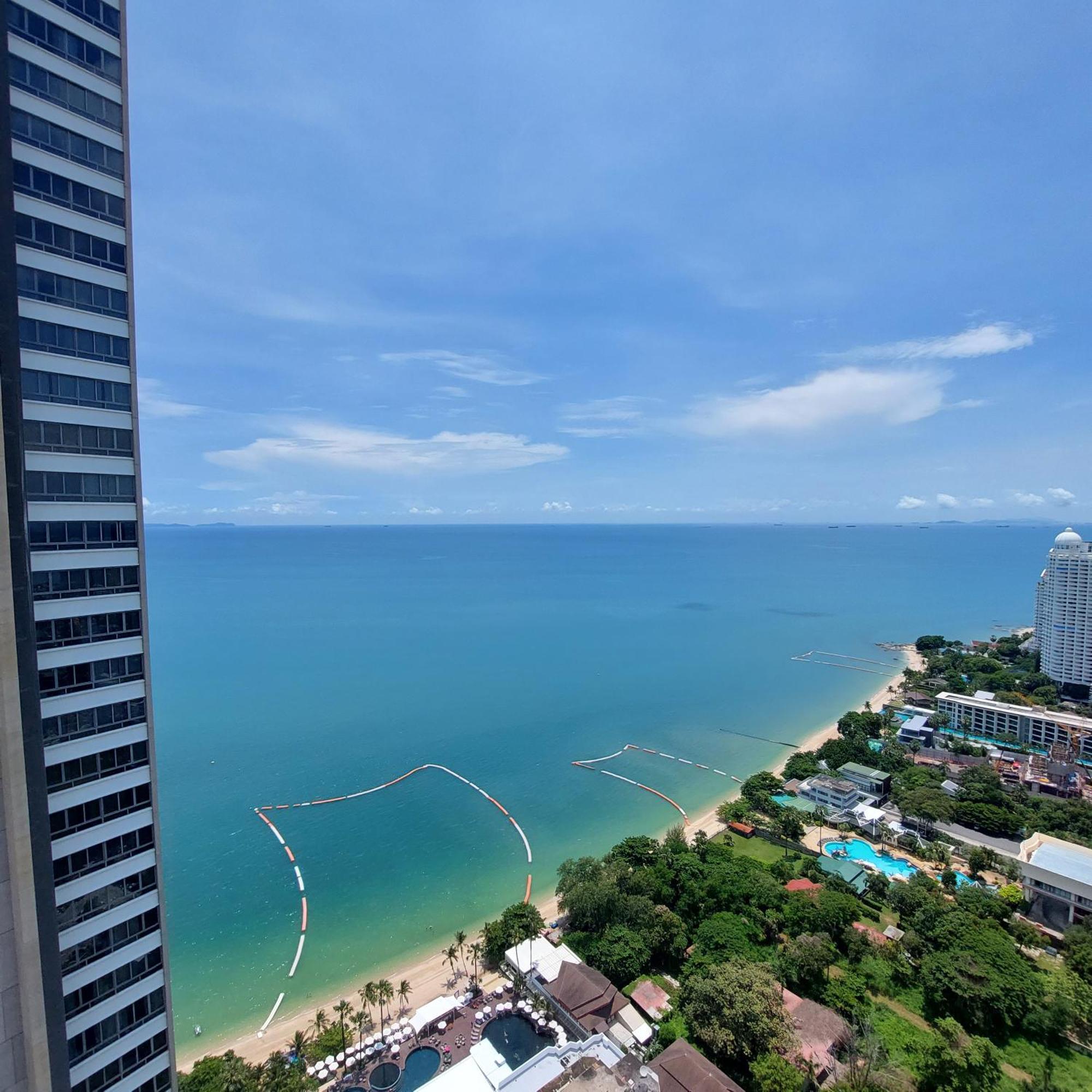 Sea View Apartment In Pattaya Ngoại thất bức ảnh